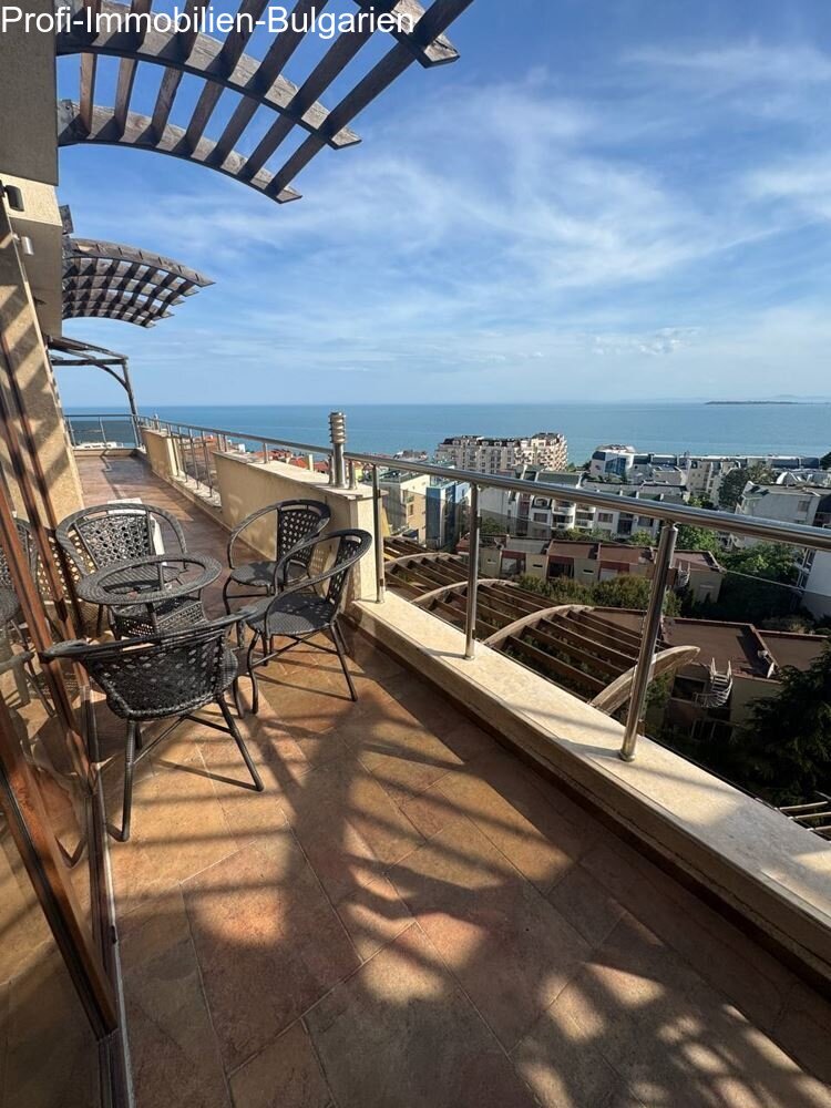 Penthouse mit Meerblick und großem Balkon in Sveti Vlas Penthouse mit Meerblick und großem Balkon in Sveti Vlas